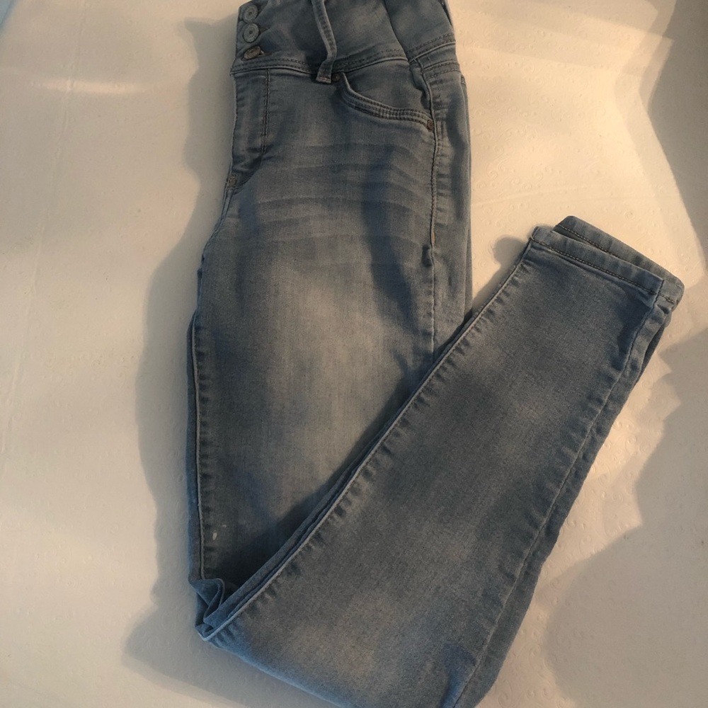 Wallflower Denim high rise three button jeans